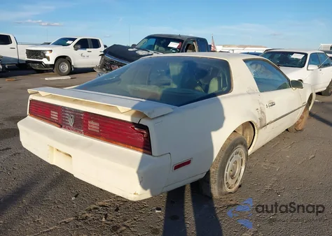 1984 Pontiac Firebird из США, поврежденный, VIN 1G2AS8719EL262458